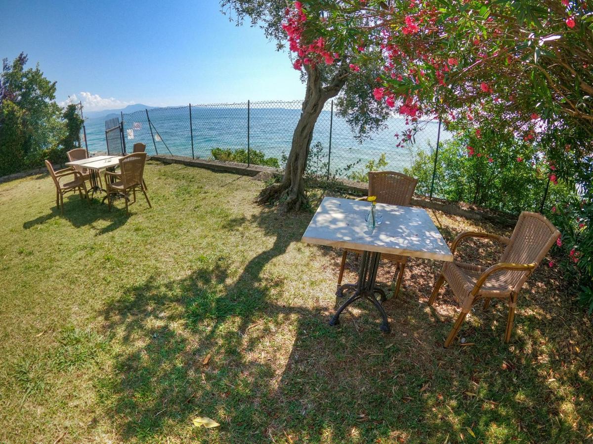 Sivinos Camping Boutique Manerba del Garda Dış mekan fotoğraf